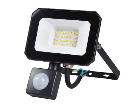 Core Lighting 20W LED 4500K Cool White IP65 PIR Floodlight Black | CP-20WLEDPIR