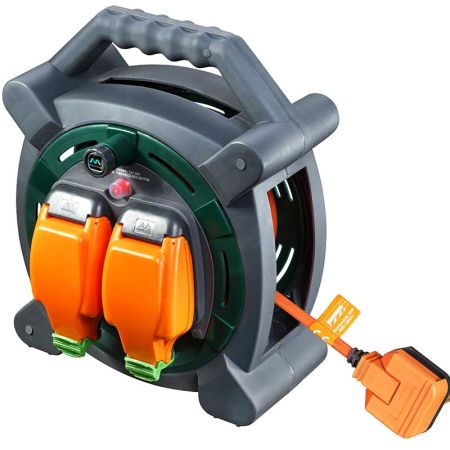 Masterplug 20M IP54 Case Reel with Two Weatherproof Sockets | HLP2013/2IP