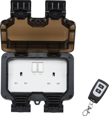 Knightsbridge Remote Controlled IP66 13A 2G Outdoor Socket | OP9R