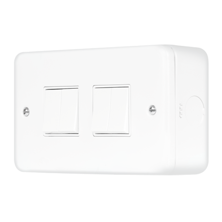Click Metal Clad Pro Polar White 10AX 4 Gang 2 Way Plate Switch MCP019PW