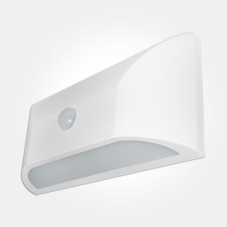 Eterna Lighting 6w LED White PIR Polycarbonate Wall Light | VECOWLPIRW