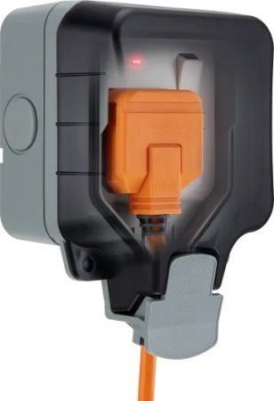 BG Storm Weatherproof WP21 IP66 1 Gang 13A Neon Switched Socket